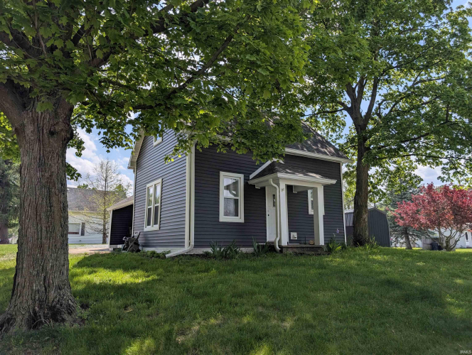 Listing Image 16