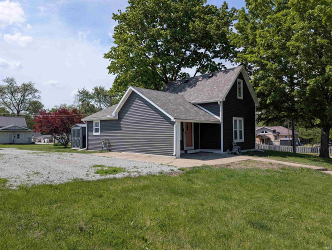 Listing Image 4
