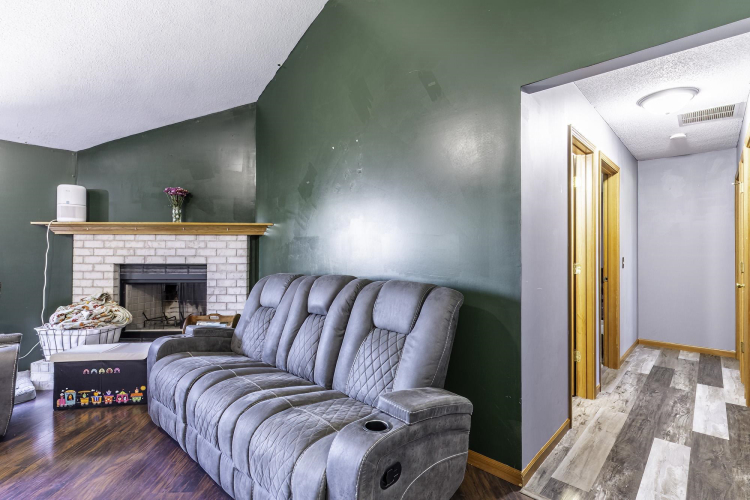Listing Image 13