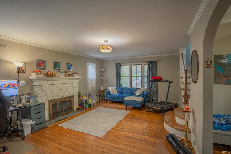 Listing Image 2