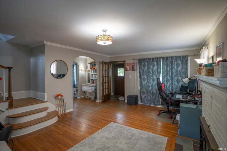 Listing Image 3