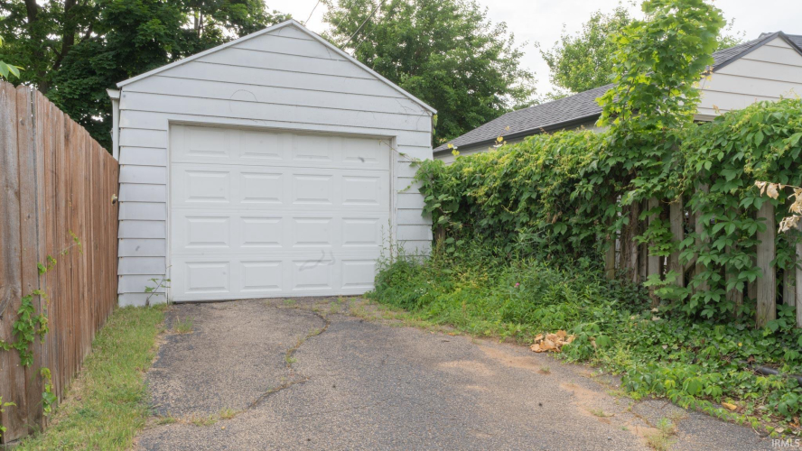 Listing Image 29