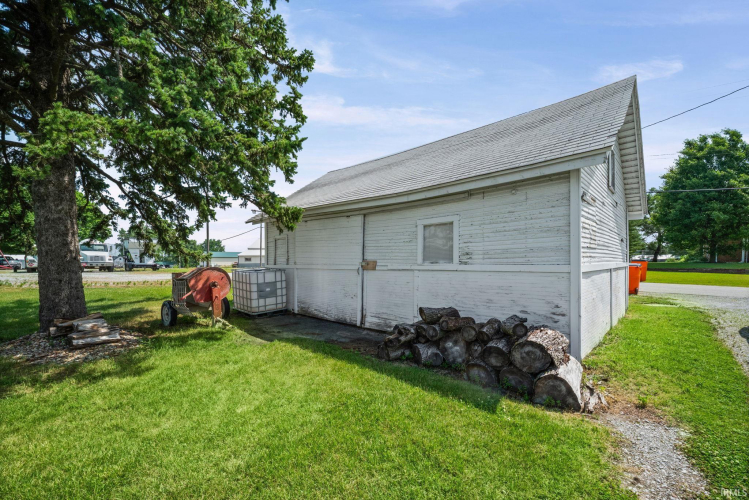 Listing Image 23