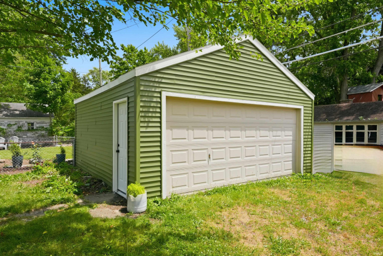 Listing Image 26