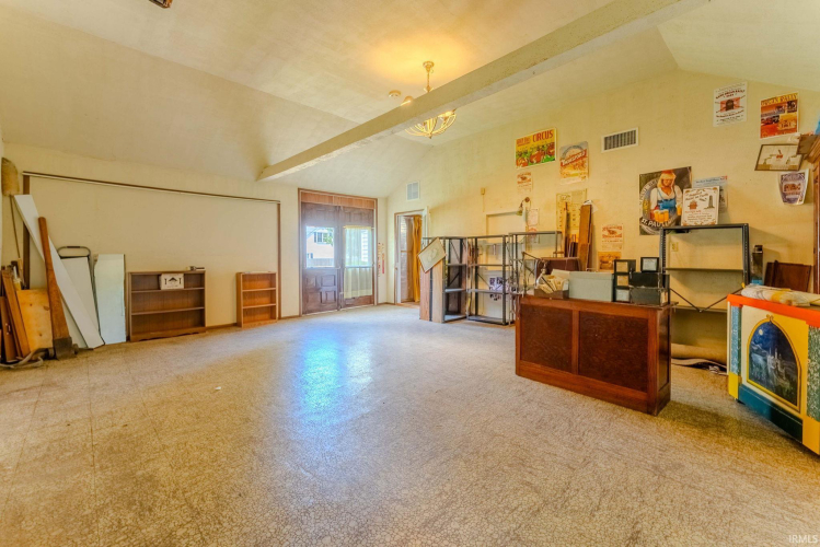Listing Image 25