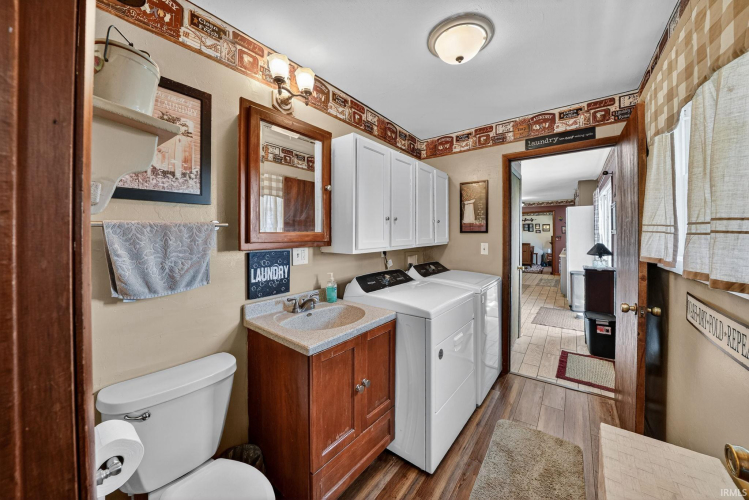 Listing Image 14