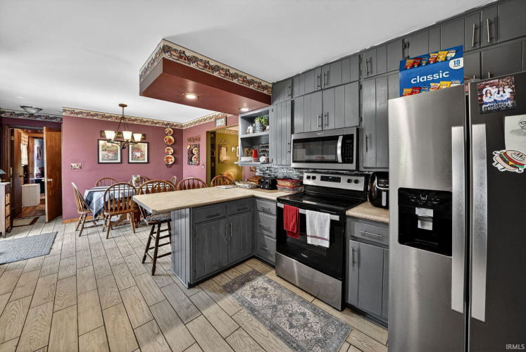 Listing Image 7