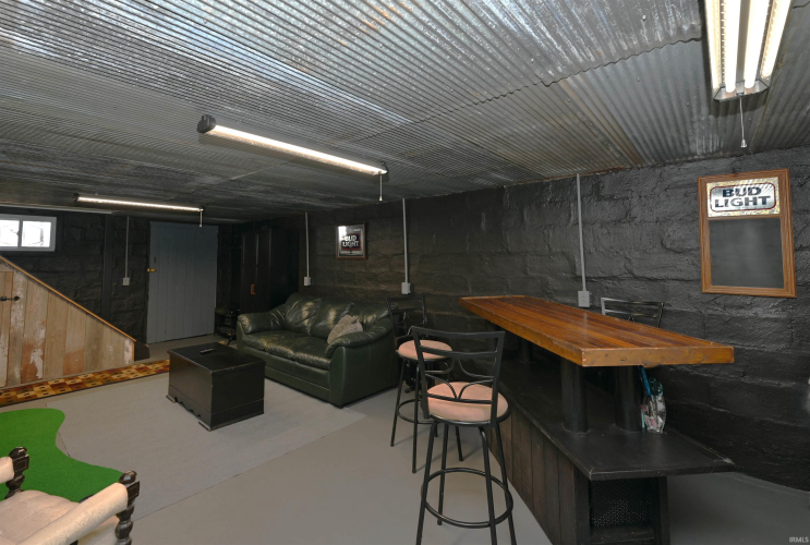 Listing Image 33