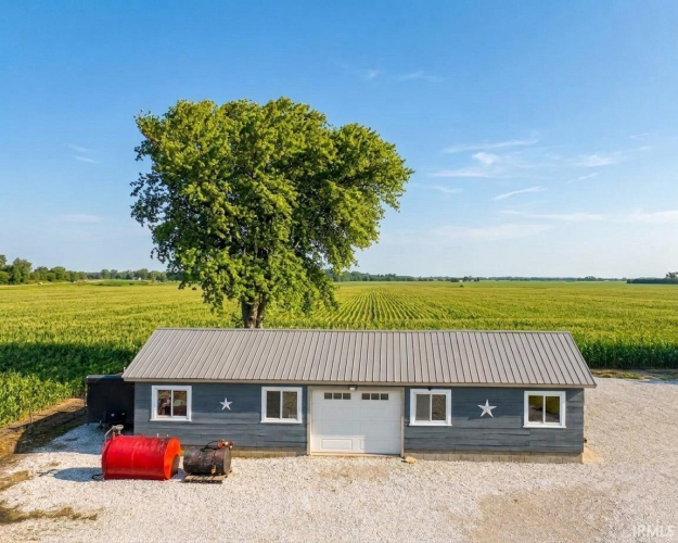 Listing Image 44