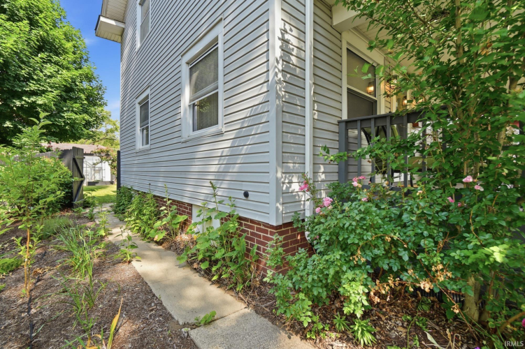 Listing Image 27