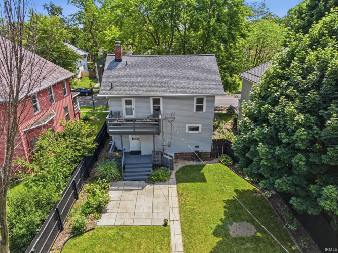 Listing Image 4