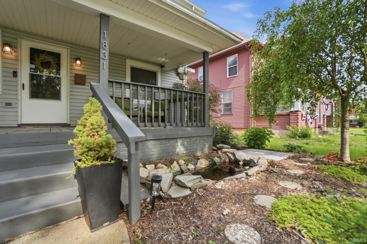 Listing Image 7