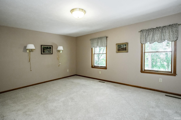 Listing Image 38