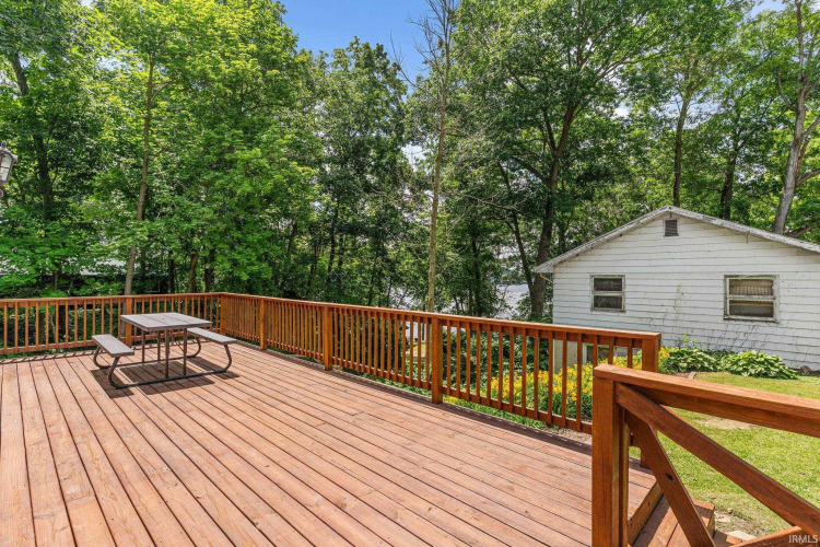 Listing Image 19