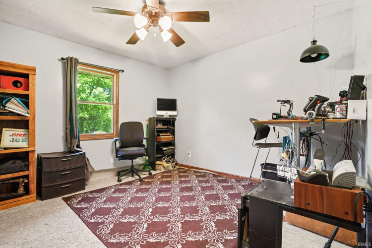 Listing Image 17