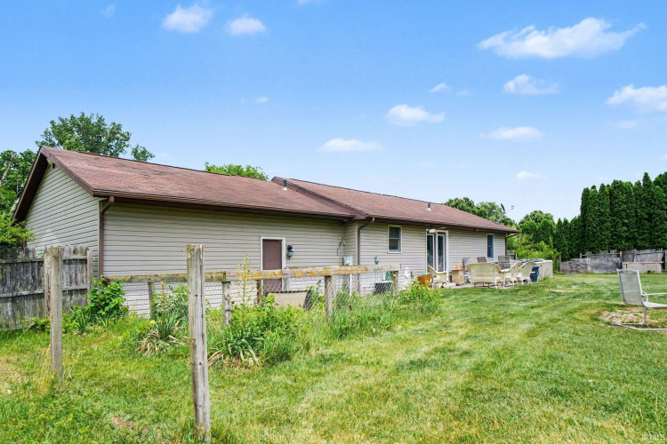 Listing Image 25