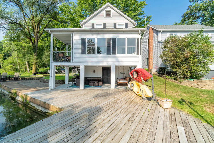Listing Image 17