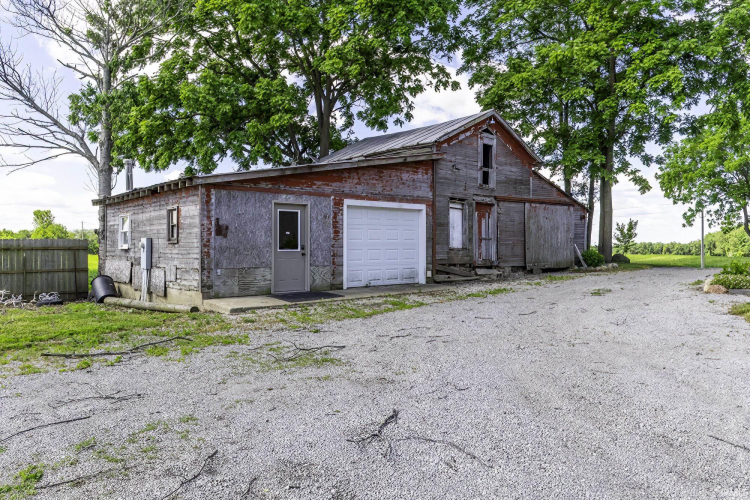 Listing Image 9
