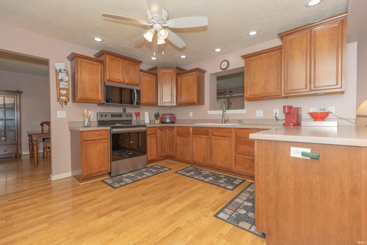 Listing Image 22
