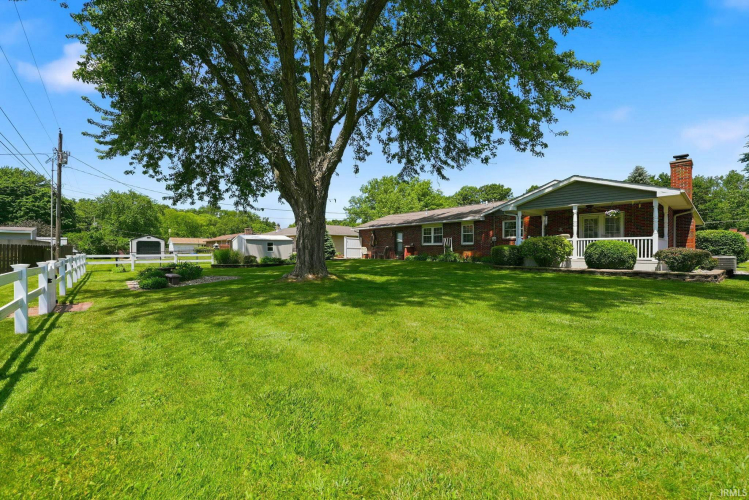 Listing Image 7