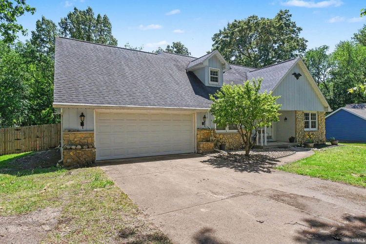 Listing Image 3