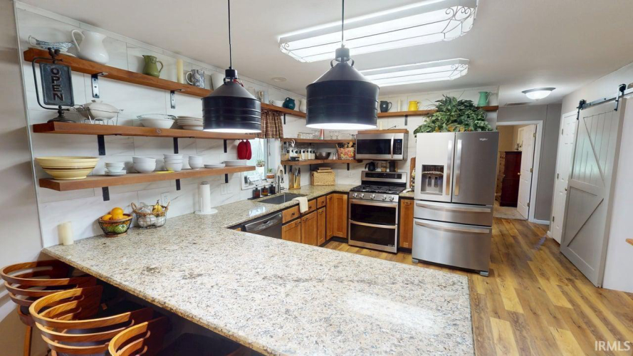 Listing Image 19