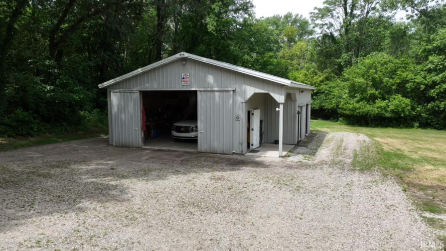 Listing Image 44