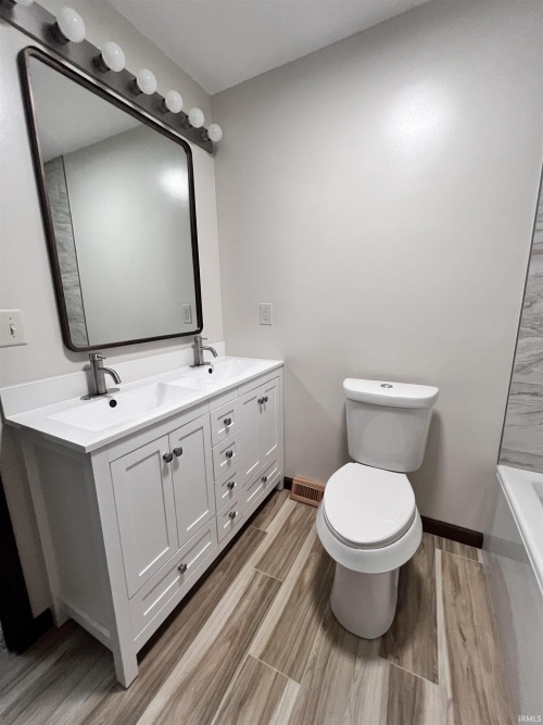 Listing Image 20