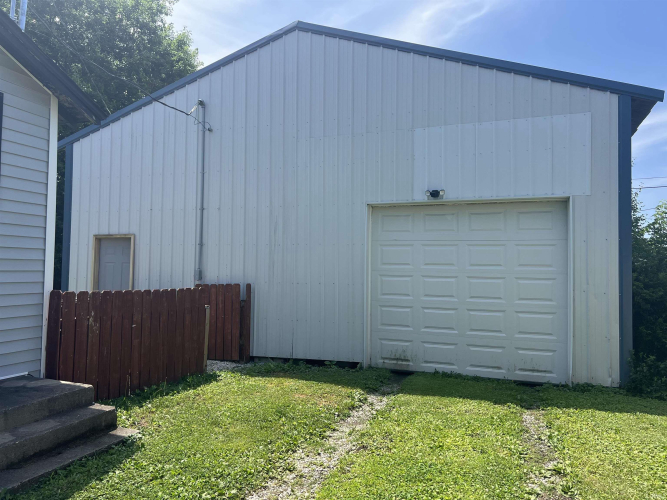 Listing Image 16