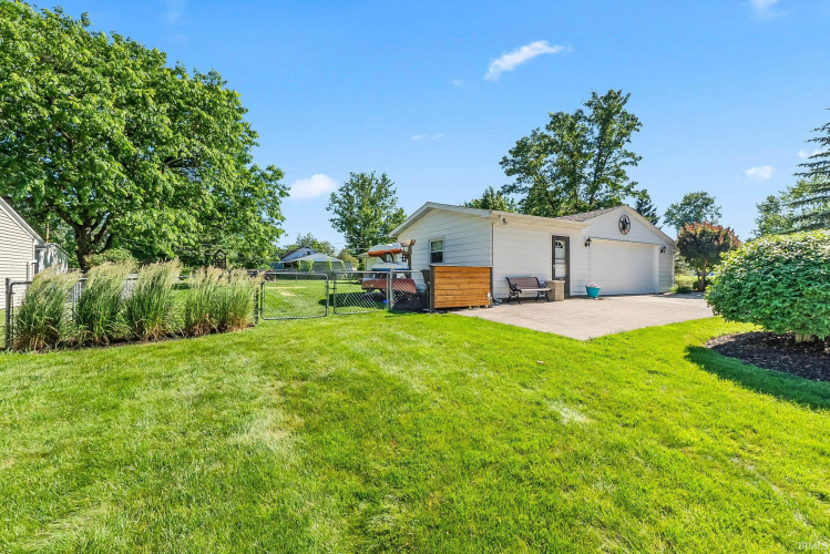 Listing Image 24