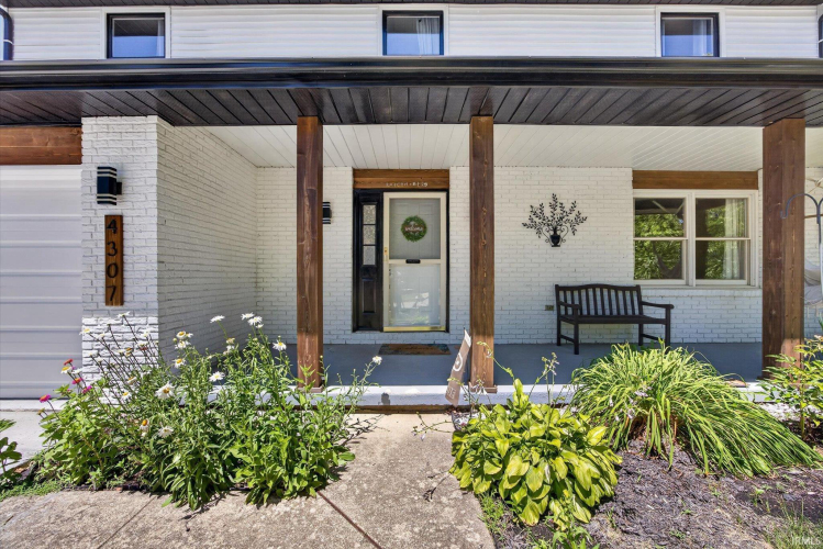Listing Image 3