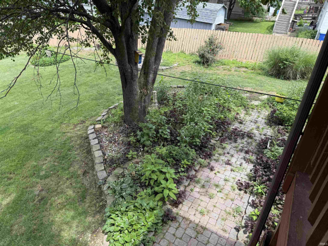 Listing Image 42