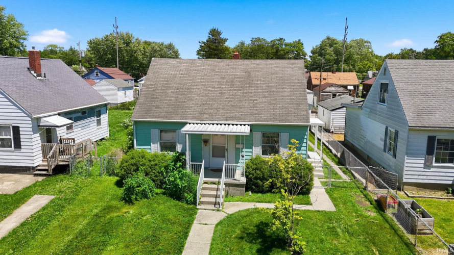 Listing Image 3