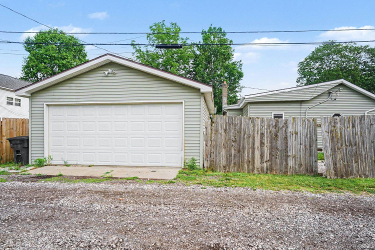 Listing Image 25
