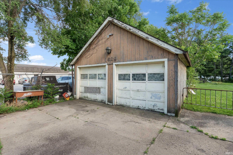Listing Image 28