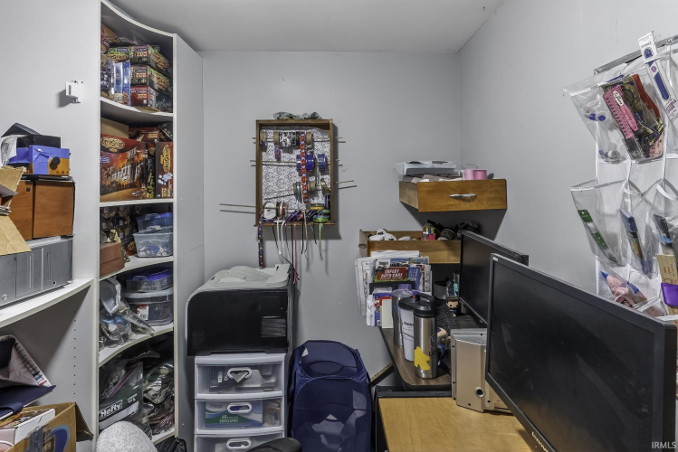 Listing Image 42
