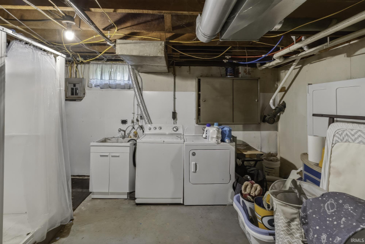 Listing Image 43