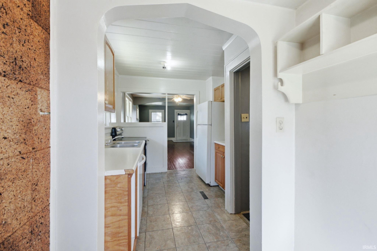 Listing Image 18