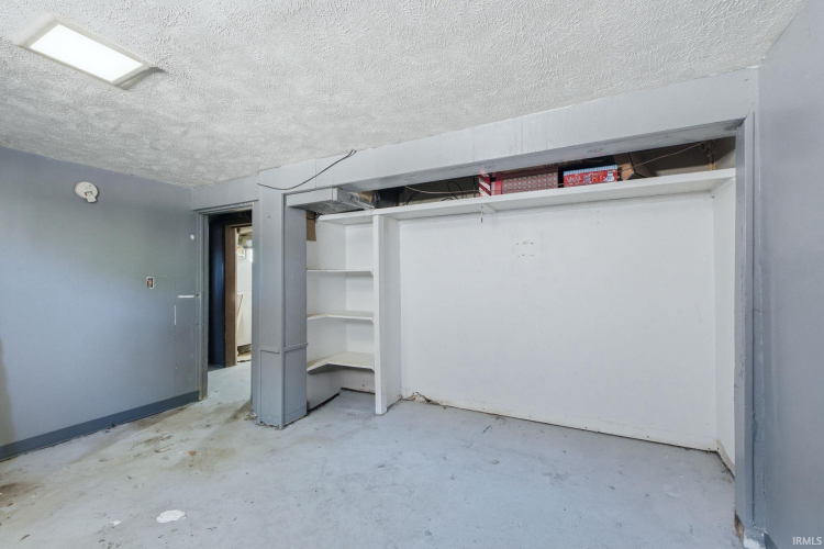 Listing Image 30
