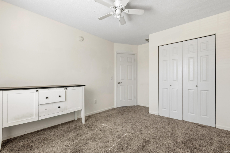 Listing Image 24