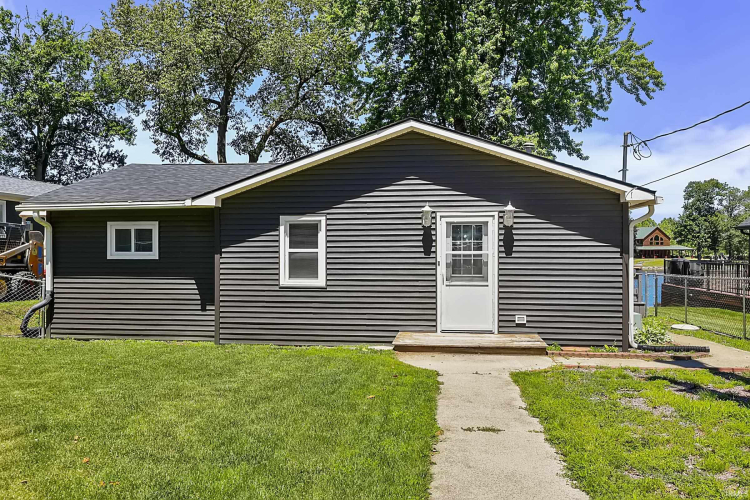 Listing Image 44