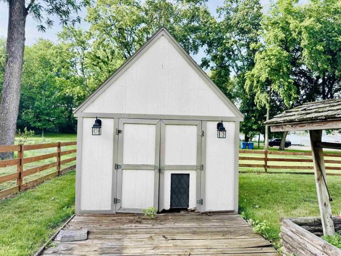 Listing Image 23