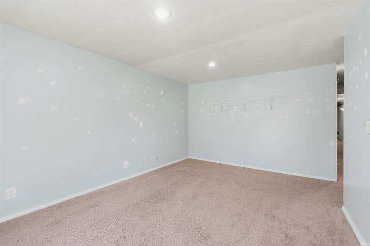Listing Image 26