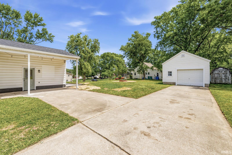 Listing Image 28