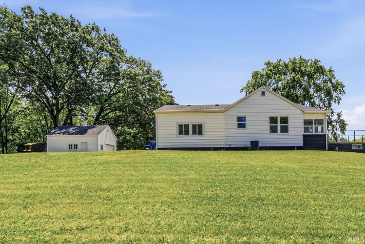 Listing Image 29
