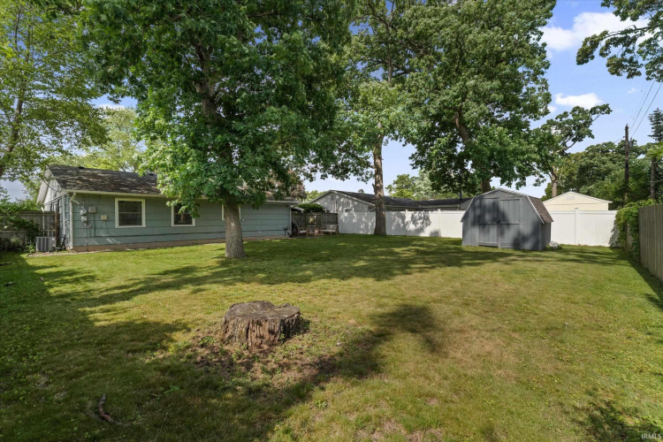Listing Image 19