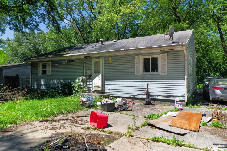 Listing Image 13
