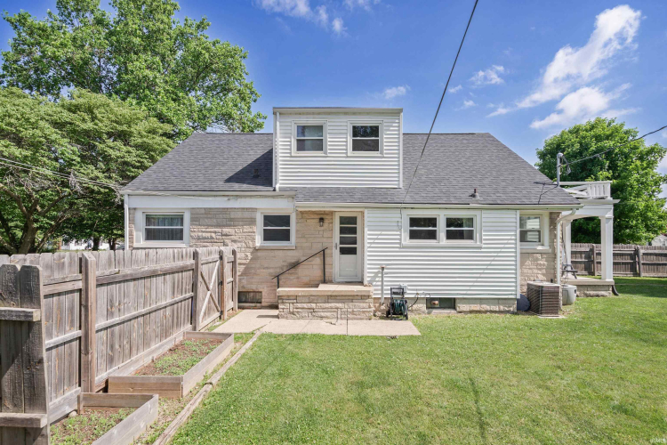 Listing Image 20
