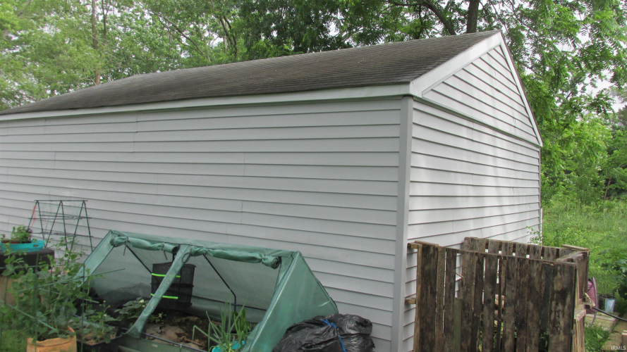 Listing Image 16