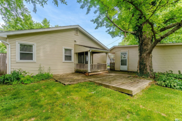 Listing Image 5